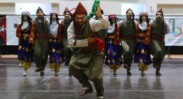 Bayraklı’nın Halk Oyunları Ekibinden Unutulmaz Gece