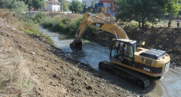 Bedre Deresi Islah Ediliyor