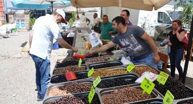 Belediye Başkanı Rahmi Gençer, Çarşı Pazarda