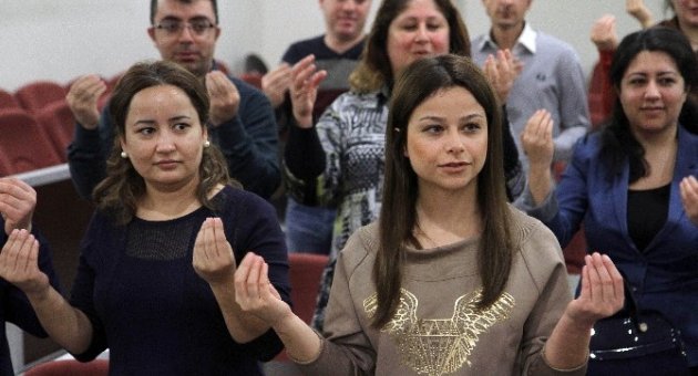 Belediye Personeline ’işaret Dili’ Eğitimi