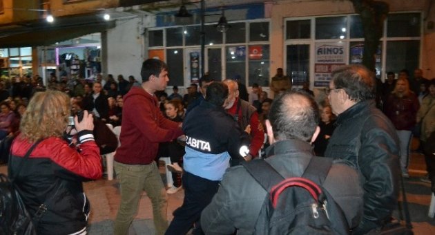 Belediyenin Halkla Buluşma Gününde Soru Sormak İsteyen Vatandaşa Zabıta Engeli