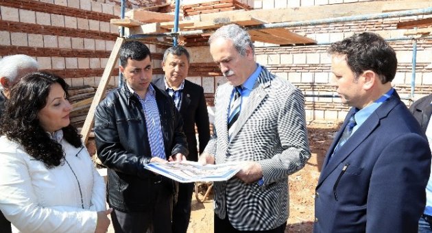 Beyazıt Paşa Medresesi Gün Sayıyor