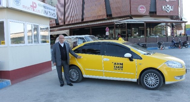 Biga’da Taksi Sürücülerinin Kılık Kıyafetlerine Çeki Düzen Getirildi
