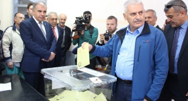 Binali Yıldırım Oyunu Kullandı