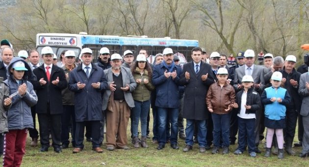Binlerce Fidan Toprakla Buluştu