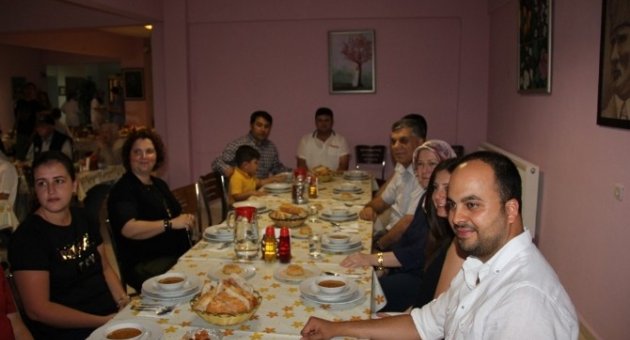 Bisiad’tan İftar Yemeği