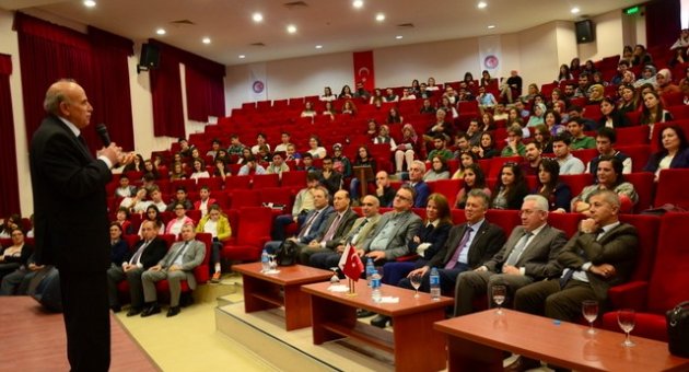 Biyoloji Günleri Etkinliği Gerçekleşti
