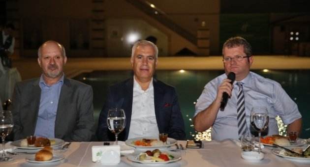 Bozbey, Bulgar İşadamlarıyla Bir Araya Geldi