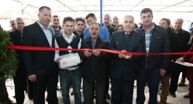 Bozbey Makamını Mahalleye Taşıdı
