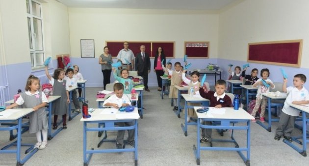 Bozbey’den Okullara Ziyaret