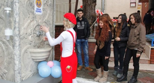 Buca’da Öğrencilere Moral Eğlencesi