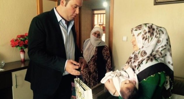 Buca’da Yeni Doğum Yapan Annelere Sürpriz
