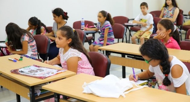 Bucalı Çocuklar İngilizce Öğreniyor