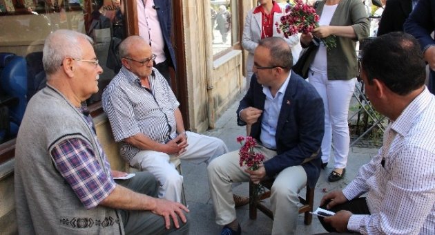 Bülent Turan Çarşı Esnafını Ziyaret Etti