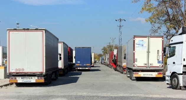 Bulgar Denetimi Arttırdı, Kapıkule’de Kuyruk Oluştu