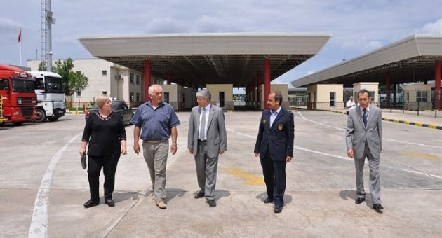 Bulgar Müsteşar Ziyaret Etti, Tır Kuyrukları Azaldı