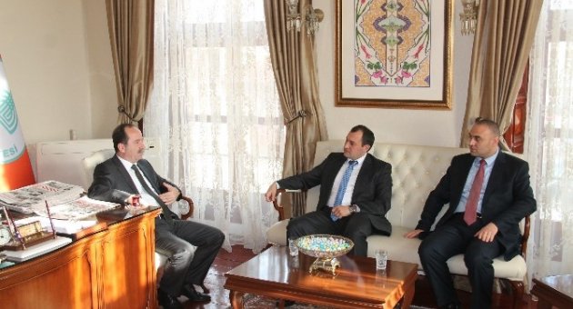 Burgaz Ve Şumnu Bölgesi Milletvekilleri, Belediye Başkanı Gürkan’ı Ziyaret Etti