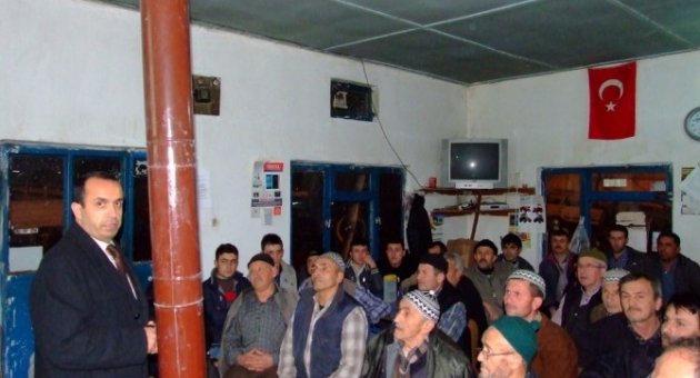 Burhaniye’ De Uzmanlar Çiftçinin Ayağına Gitti