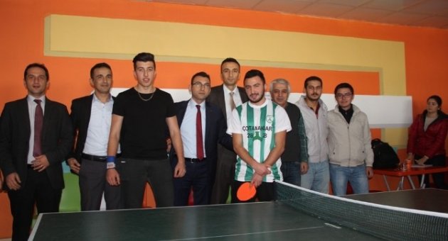 Burhaniye Uygulamalı Bilimlerde Masa Tenisi