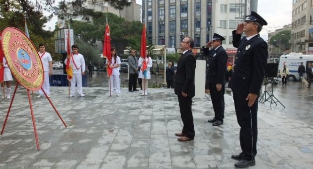 Burhaniye’de 10 Kasım Anma Törenine Yoğun İlgi