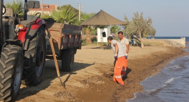 Burhaniye’de 24 Saat Temizlik