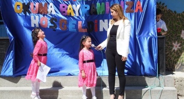 Burhaniye’de Bahadınlı İlkokulunda Okuma Bayramı
