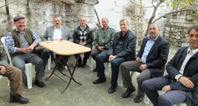 Burhaniye’de Çiftçiler Hayır Yemeğinde Buluştu