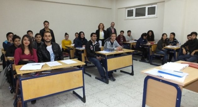 Burhaniye’de Destekleme Kurslarına Yoğun İlgi