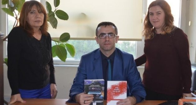 Burhaniye’de Edebiyat Dünyası Bir Yazar Kazandı