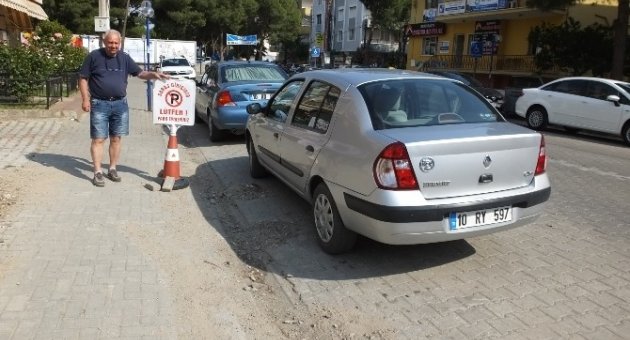Burhaniye’de Hatalı Parklara Vatandaş Tepkisi