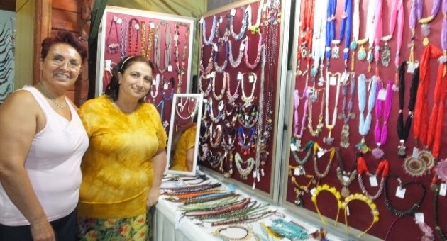 Burhaniye’de Kadınların Takıları İlgi Gördü