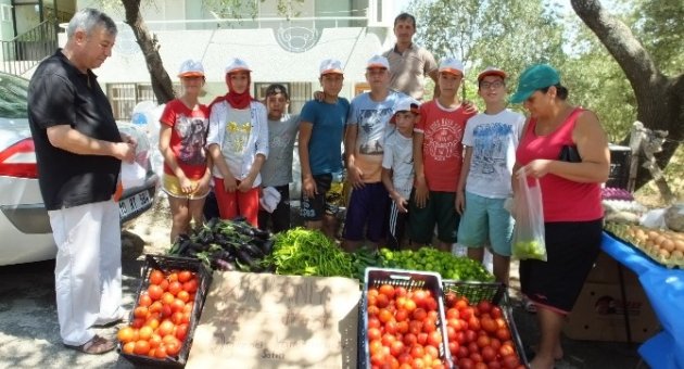 Burhaniye’de Kampa Katılan Öğrenciler Pazarcı Oldu