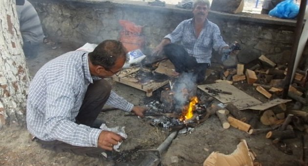 Burhaniye’de Kelle Paça Ütüleme Timi