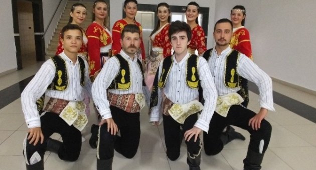 Burhaniye’de Ödüllü Gençler Aranan Ekip Oldu
