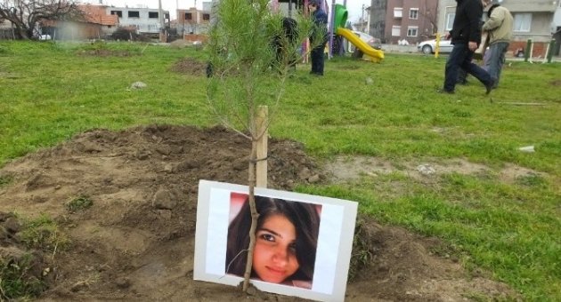 Burhaniye’de Özgecan Aslan Anısına Park Yapıldı