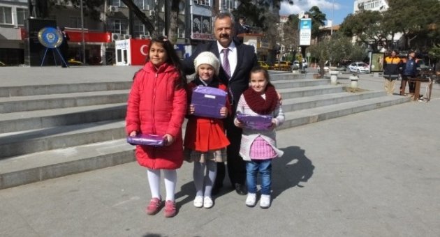 Burhaniye’de Polis Haftası Coşkuyla Kutlandı