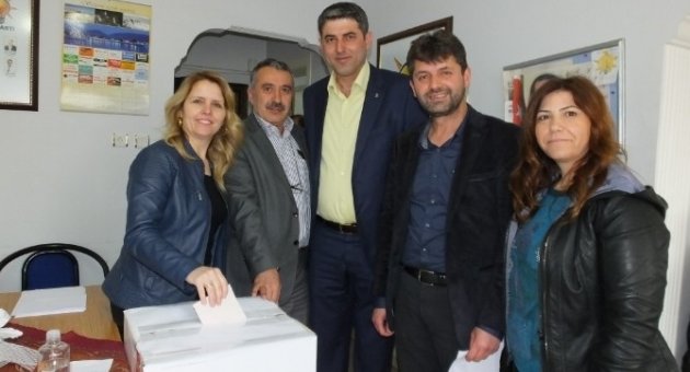 Burhaniye’de Sivil Toplum Örgütleri Sandığa Gitti
