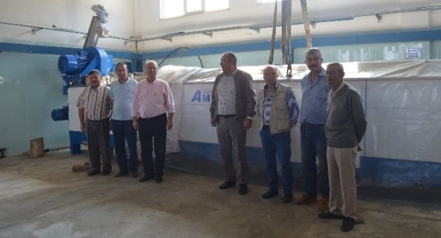 Burhaniye’de Tariş Fabrikasına Yeni Makine
