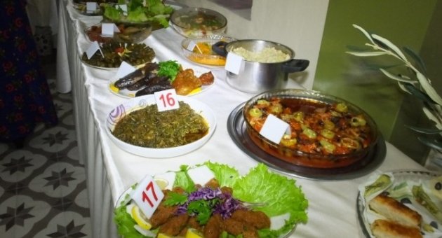 Burhaniye’de Zeytinyağlı Yemekler Yarıştı
