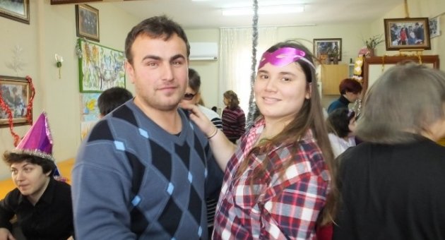 Burhaniye’de Zihinsel Engelli Gençlerin Yılbaşı Coşkusu