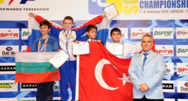 Burhaniyeli Tekvandocular Avrupa Şampiyonu Oldu