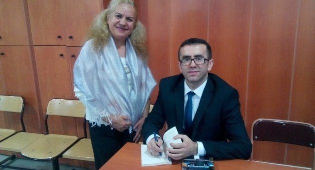 Burhaniyeli Yazar Kitaplarını Tanıttı