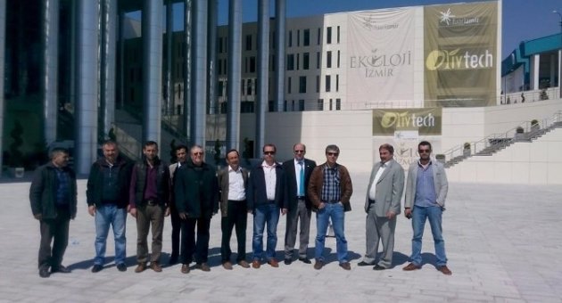 Burhaniyeliler İzmir’de Zeytinyağı Fuarını Ziyaret Etti