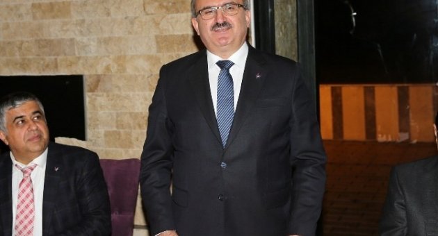 Bursa Valisinden Öğrencilere Sahip Çıkın Mesajı