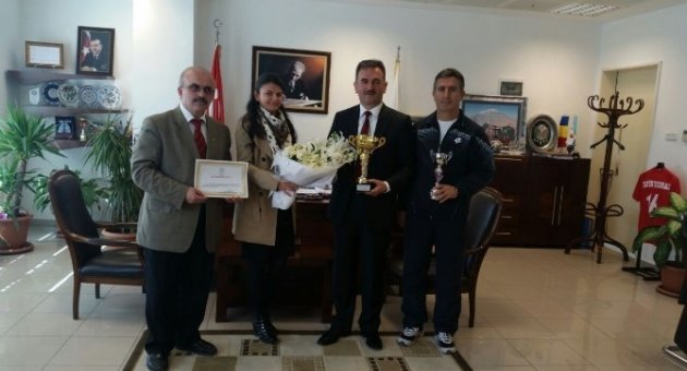 Bursa Yöresi Kaşık Oyunları Türkiye Üçüncüsü Oldu