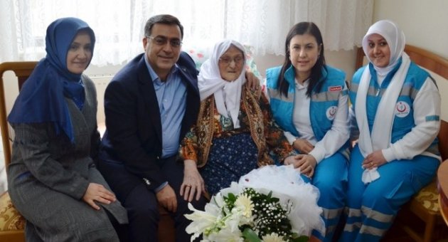 Bursa’da 15 Bin Hastaya Evinde Sağlık Hizmeti Verildi