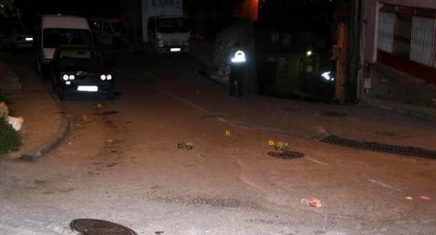 Bursa’da 50 Kişi Sokak Ortasında Birbirine Girdi