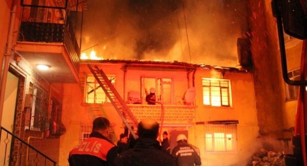 Bursa’da Alevli Gece...
