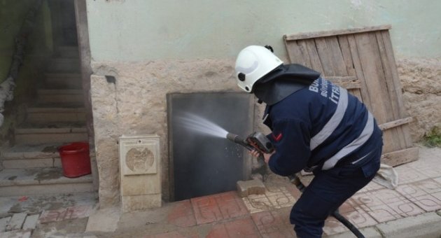 Bursa’da Apartmanın Odunluğunda Korkutan Yangın