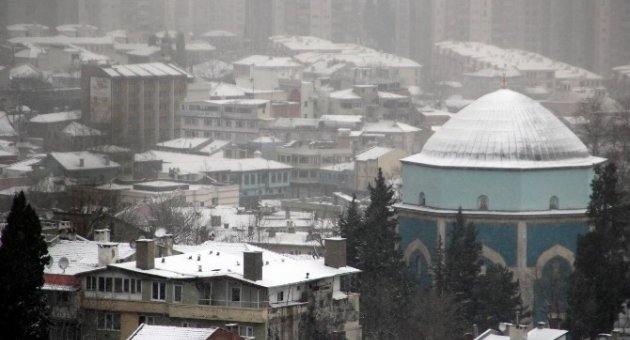 Bursa’da Beklenen Kar Geldi